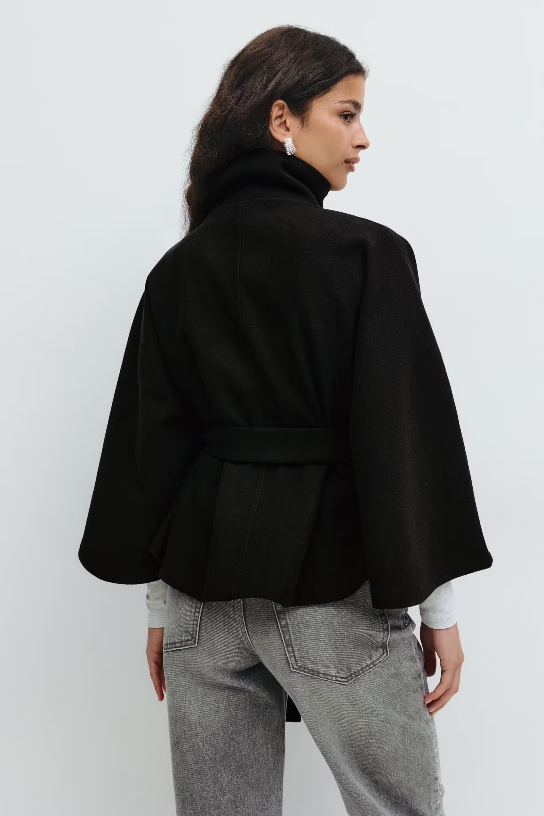 Loreza Cape Coat | Elegant Women’s Coat with Belt & High Collar